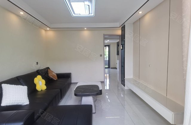 军瑞家苑2室2厅79㎡33.8万二手房图片