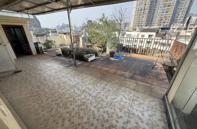 恒利花园5室2厅126㎡29万二手房图片