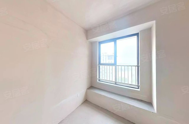 中普名门世家4室2厅133㎡61万二手房图片