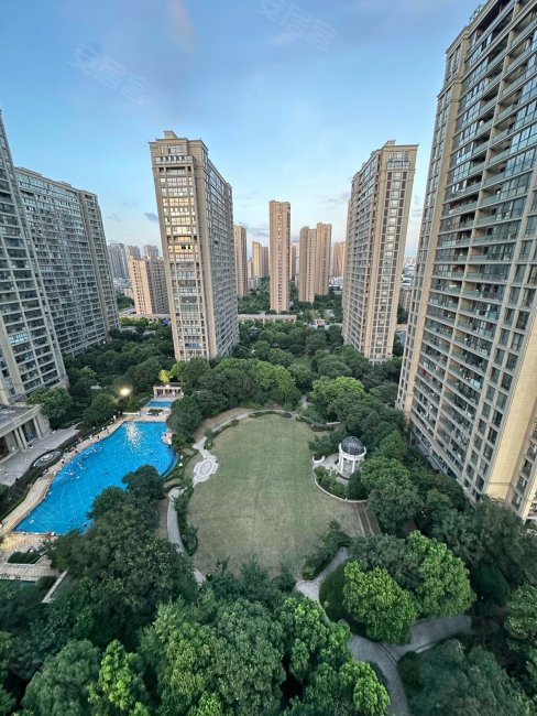 绿城玉兰广场春晓苑(玉兰广场一期)3室2厅2卫