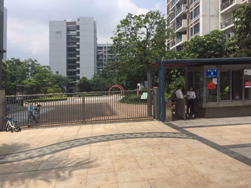 蓝钻风景花园,锦龙二路9号