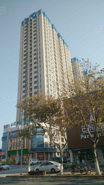 蓝天城市广场小区