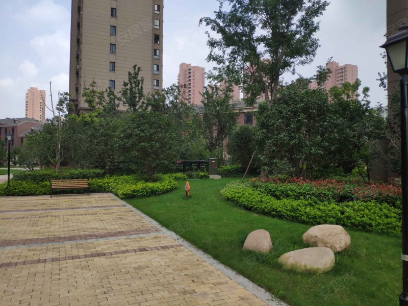 华地翡翠蓝湾朗园