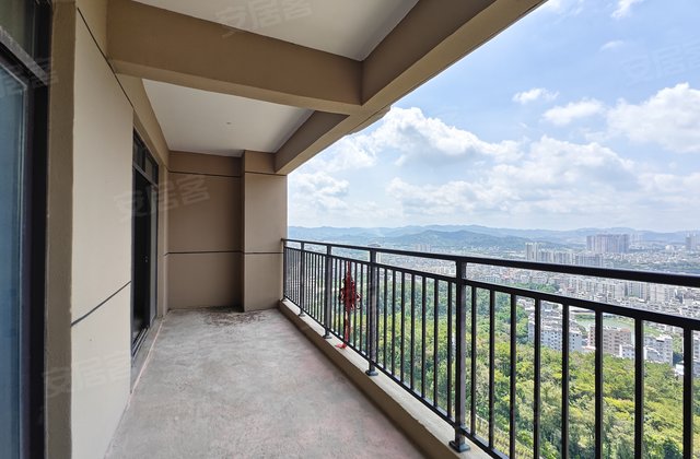 东投金麟府6室2厅120㎡57.6万二手房图片