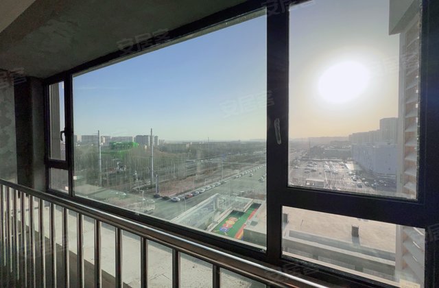 保利公园壹号4室2厅144㎡88万二手房图片