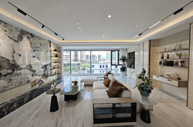 保山吾悦广场4室2厅210㎡94.7万二手房图片