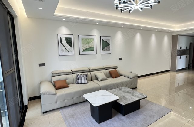 盛世荷悦府5室2厅145㎡77.8万二手房图片