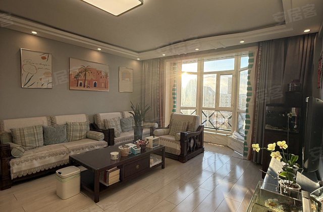 康庄小区4室2厅188㎡52万二手房图片