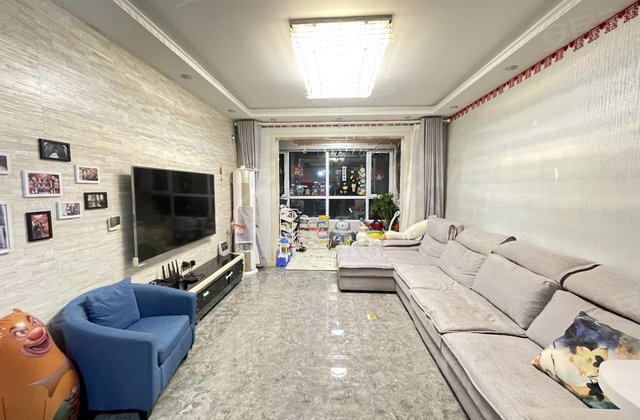 东方世家3室2厅125㎡89.9万二手房图片