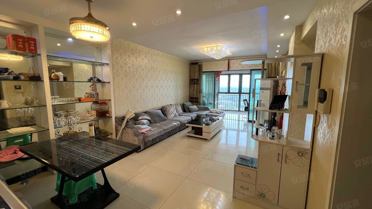 成都雅居乐花园3室1厅2卫