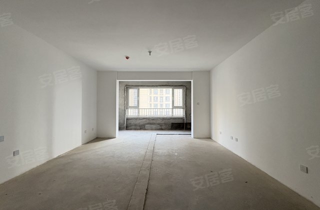 善国臻园4室2厅144㎡86.6万二手房图片