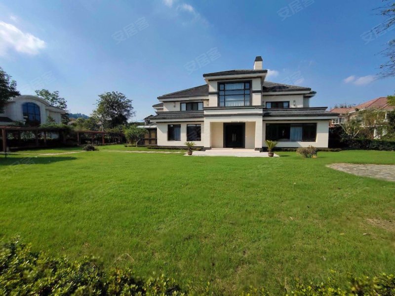 锦绣四明(别墅)5室3厅5卫220㎡南北180万