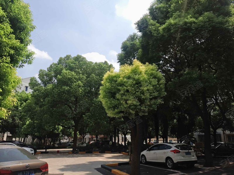 好世广场天马晶座 