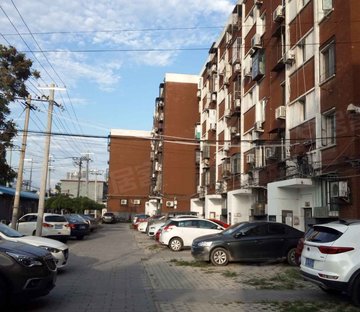 西顺城街甲27号院