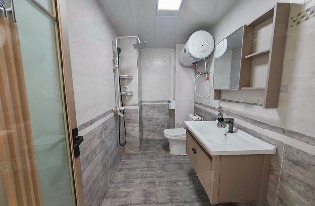 朝阳花园小区(C区)2室1厅1卫73.8㎡南北29万