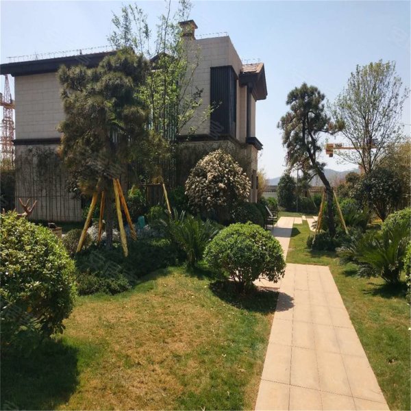 俊发嵩山溪谷(别墅)