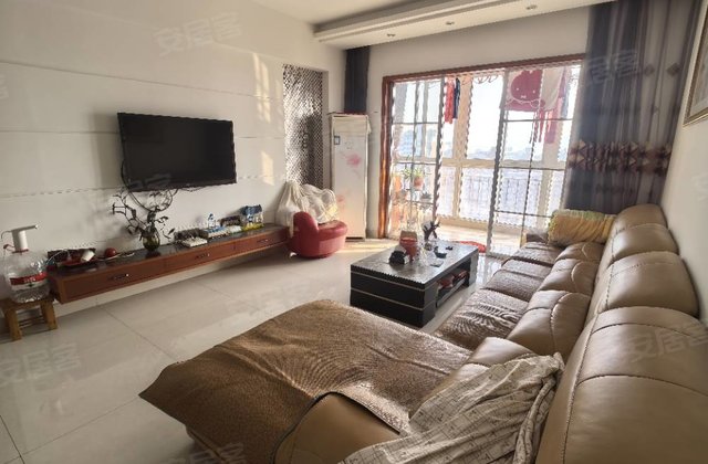 宏盛家园3室2厅135㎡76.8万二手房图片