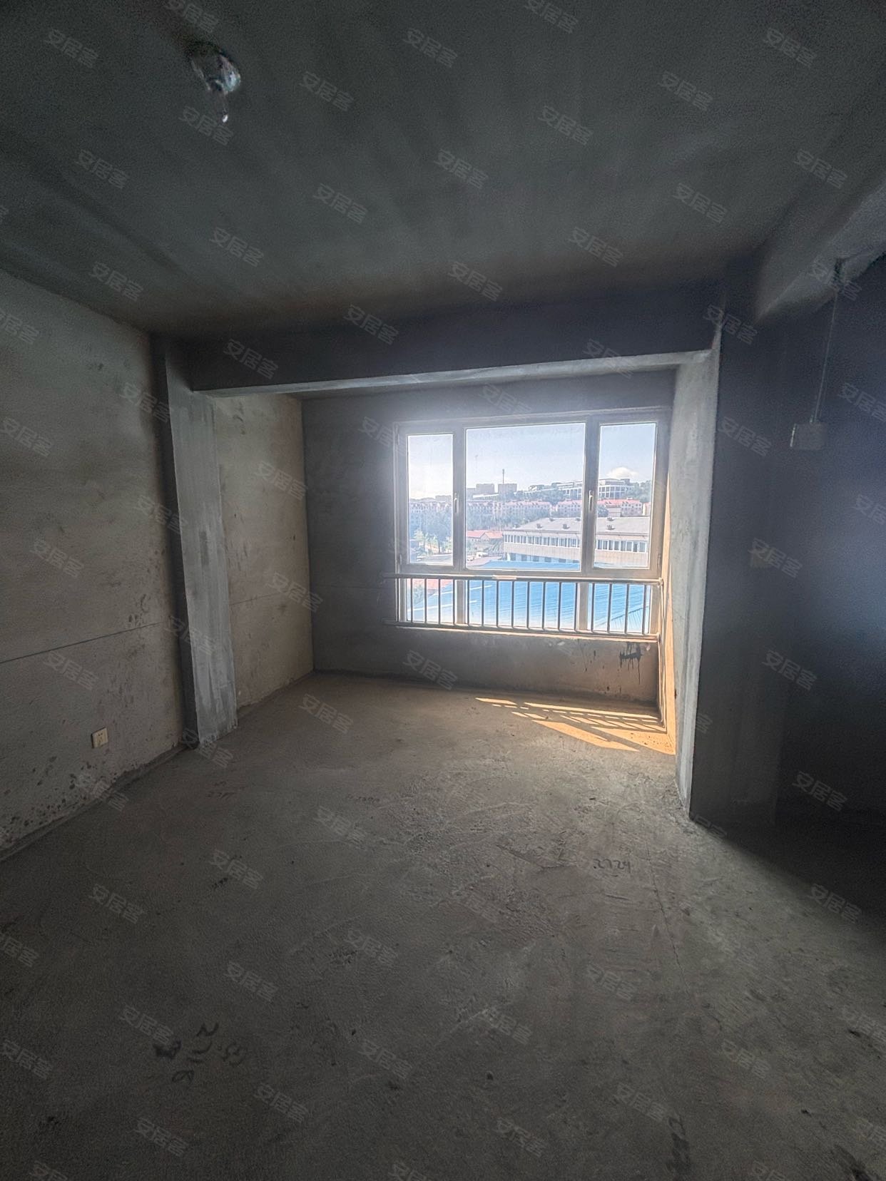 电业路东市场1号商住宅楼3室2厅1卫95.4㎡南21.5万