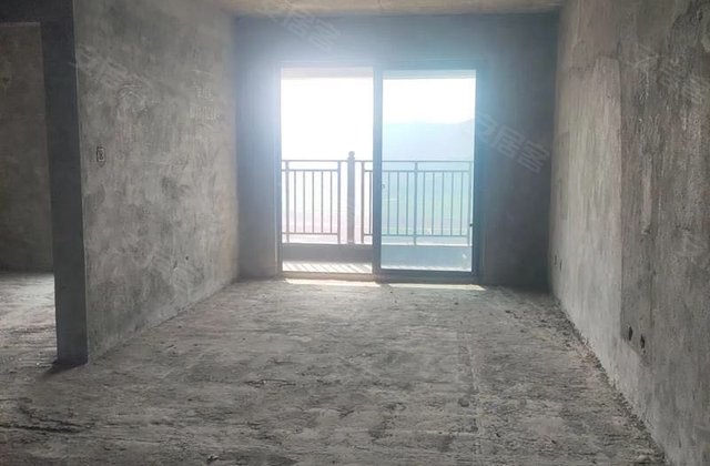 城北农副产品市场小区3室2厅120㎡58万二手房图片