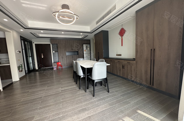 丽水湾伦敦花园5室2厅130㎡178万二手房图片