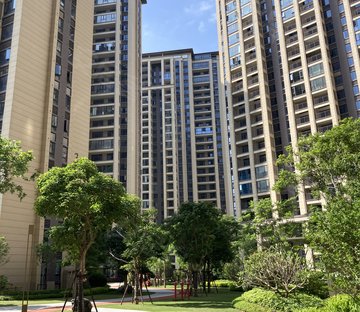 海峡大都会国府(南区)