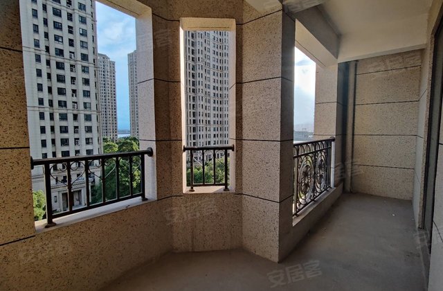 外滩香颂2室2厅90.7㎡173万二手房图片