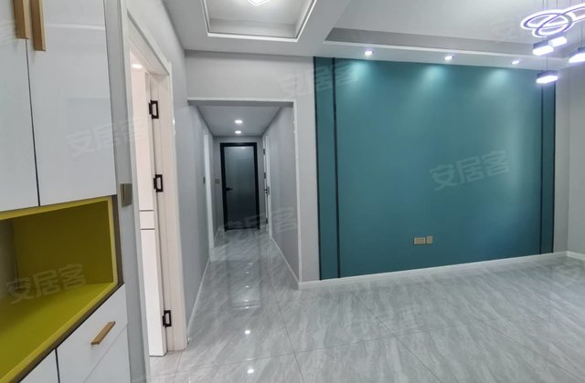 润阳佳苑5室3厅180㎡39.9万二手房图片