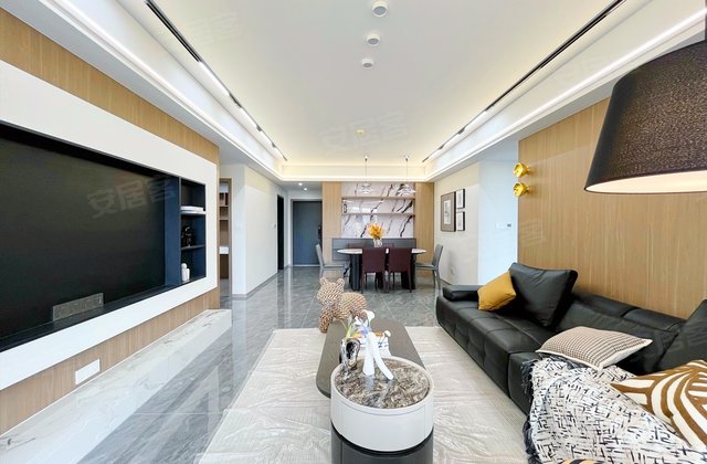 新鸿基悦城4室2厅155.7㎡225万二手房图片