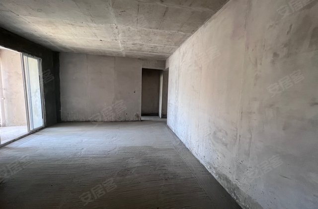 锦美河畔阳光4室2厅144㎡64.8万二手房图片