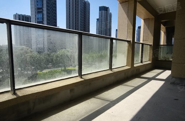 中能环球外滩4室2厅153.47㎡268万二手房图片