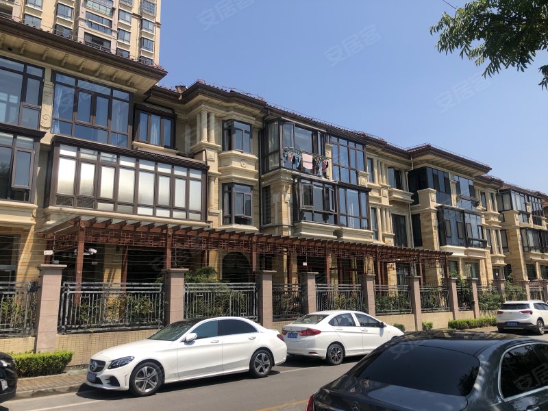 华钜御庭(三期别墅)