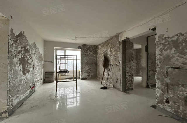 泰格谷山美郡(公寓住宅)3室2厅122㎡58万二手房图片