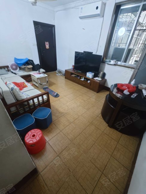 明秀小区北区39万中间楼层采光好 适合单身公寓或小家庭居住