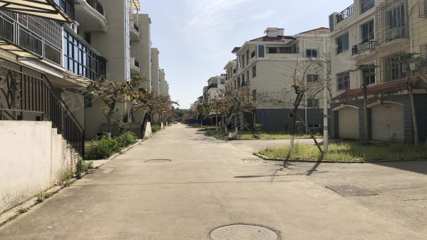 同安区 高端楼盘 银湖花园居家墅 大5房 南北通透 奢华享受