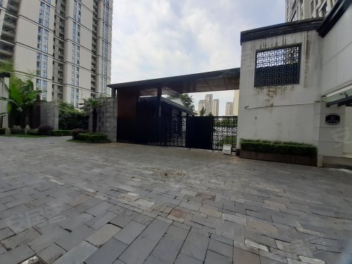 新昌和悦广场