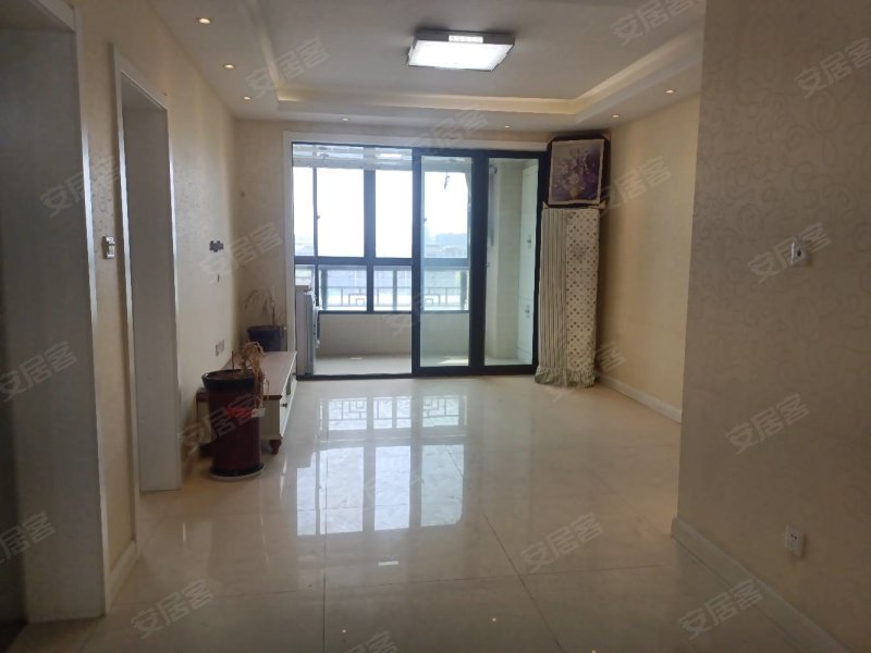 扬子颐和苑90平米3室电梯洋房凤凰楼层102.8万靠君悦华府