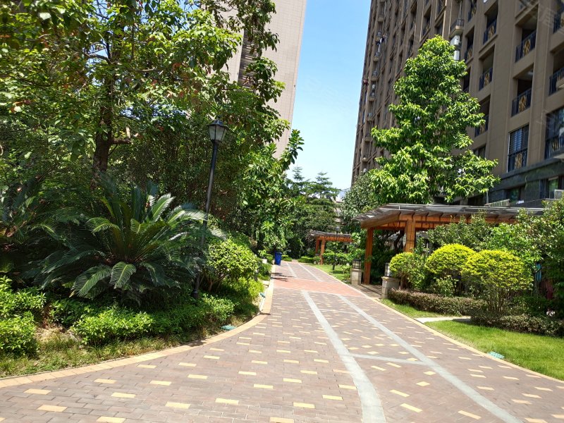 世茂上游墅(西区)