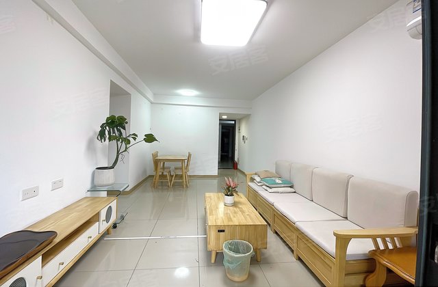 万科金域城东花园3室2厅89.4㎡135万二手房图片