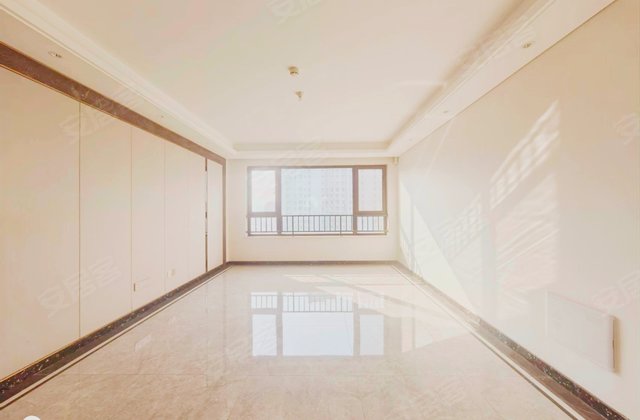 旭辉银盛泰瑞锦台3室2厅130.37㎡180万二手房图片