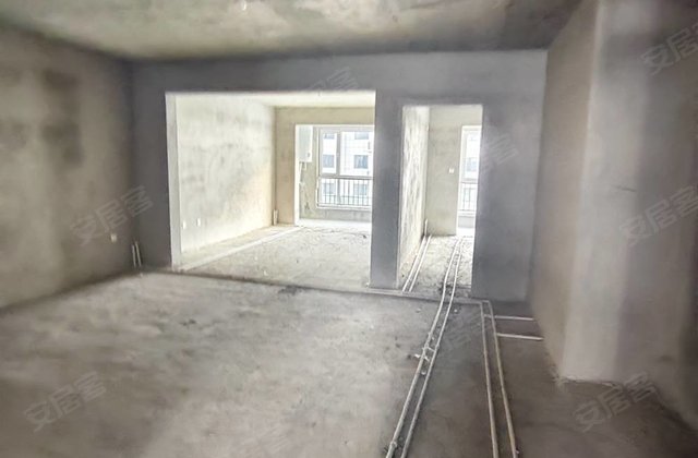 小吴村回迁楼3室2厅120㎡30万二手房图片