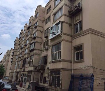 泰安花园 熟食品胖 4楼南北 非常适合老人 嘎嘎好