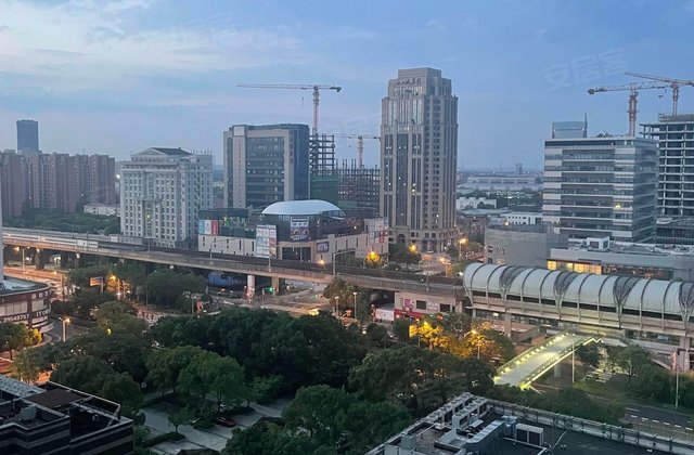 【安亭财富广场(北楼)二手房,上海安亭财富广场(北楼)二手房出售信息