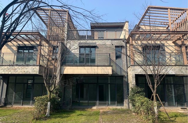 观山墅一区3室2厅185㎡195万二手房图片