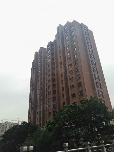 龙湖郦城(蓝湖香颂公寓住宅)