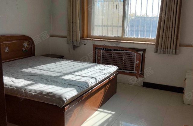 联通公寓4室2厅166㎡79万二手房图片