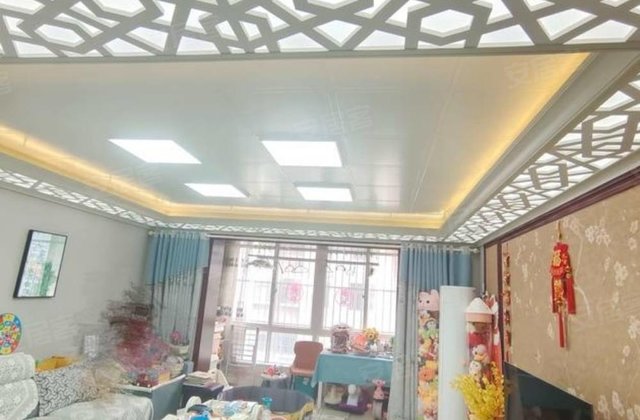 恒美花园二期3室2厅131.08㎡77.8万二手房图片