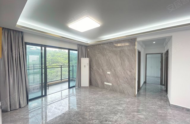 乐城(二期)4室2厅2卫119㎡南北291.8万