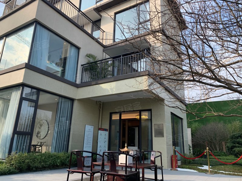 新城新希望锦樾府,贵和路88号