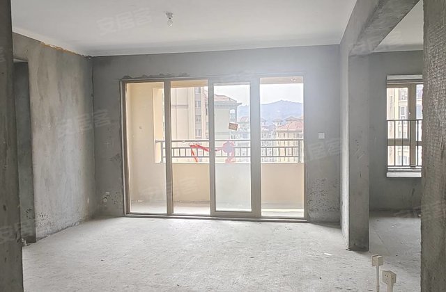 中梁百悦城4室2厅133㎡138万二手房图片