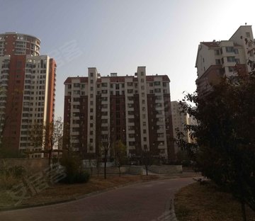 东岸名仕花园